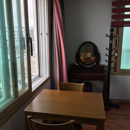 Seongsanpo Love Pension Согвипхо Экстерьер фото