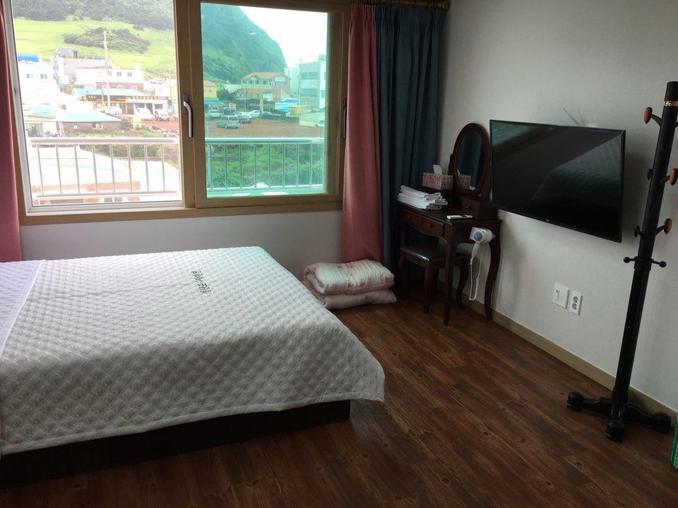 Seongsanpo Love Pension Согвипхо Экстерьер фото