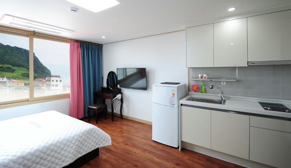 Seongsanpo Love Pension Согвипхо Экстерьер фото